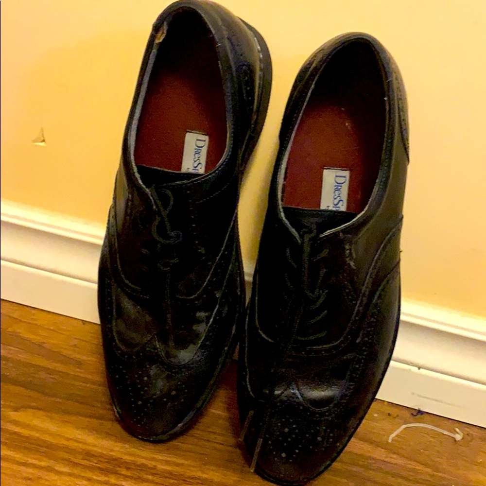 Suit shoes
